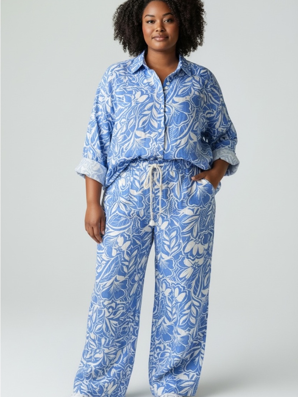 Old Navy Blue & White Floral Wide-Leg Pants with Matching Shirt